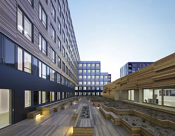 Dock En Seine Offices / Franklin Azzi Architecture