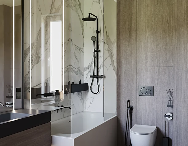 MARBLE & WOOD