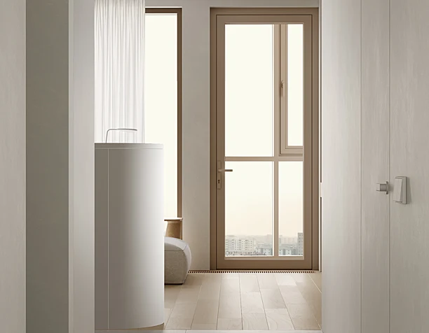 White studio apartment 32 m²