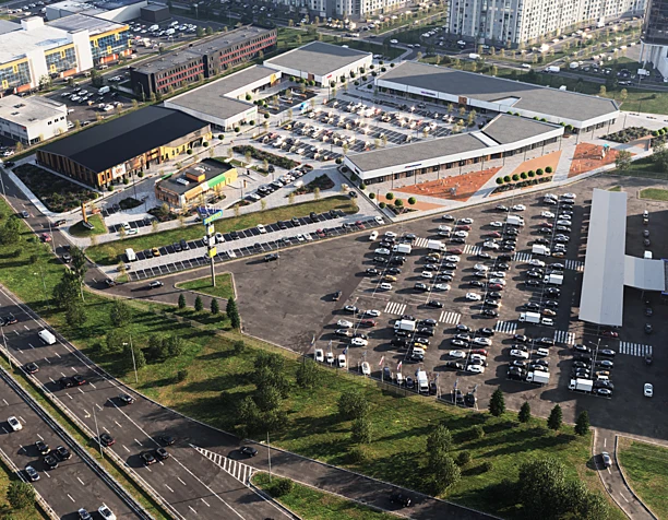 Shopping mall