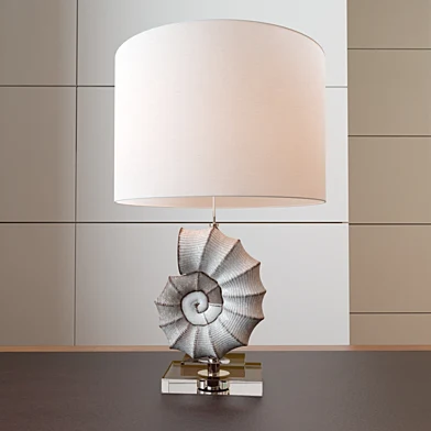 SHELL SHAPED LAMP