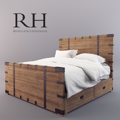HEIRLOOM SILVER-CHEST PANEL BED WITH FOOTBOARD