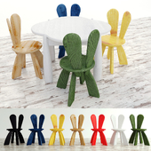 Стол и набор стульев в детскую