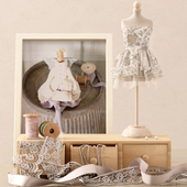 Decorative set with a mini mannequin