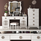 DRESSING TABLE 5