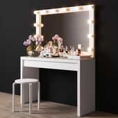 Decorative set for dressing table