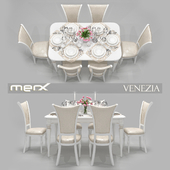 Table and chair Merx, Venezia with serving and tulips