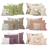 Decorative pillows set