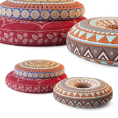 Poufs with oriental patterns