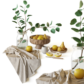 Декоративный набор с фруктами и веткой эвкалипта