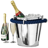 Champagne in bucket 2