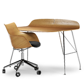 2 chair Q/Wood + table Earl (Kartell) by Philippe Starck