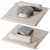 Meditation mat with cushions