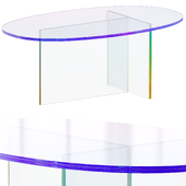 Обеденный стол из цветного стекла