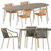 Philia 3905 and Philia 3900 chairs by Pedrali and and Tosca table by Tribu