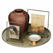 Decorative set with Leonardo da Vinci's drawings