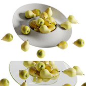 The pear on the plate